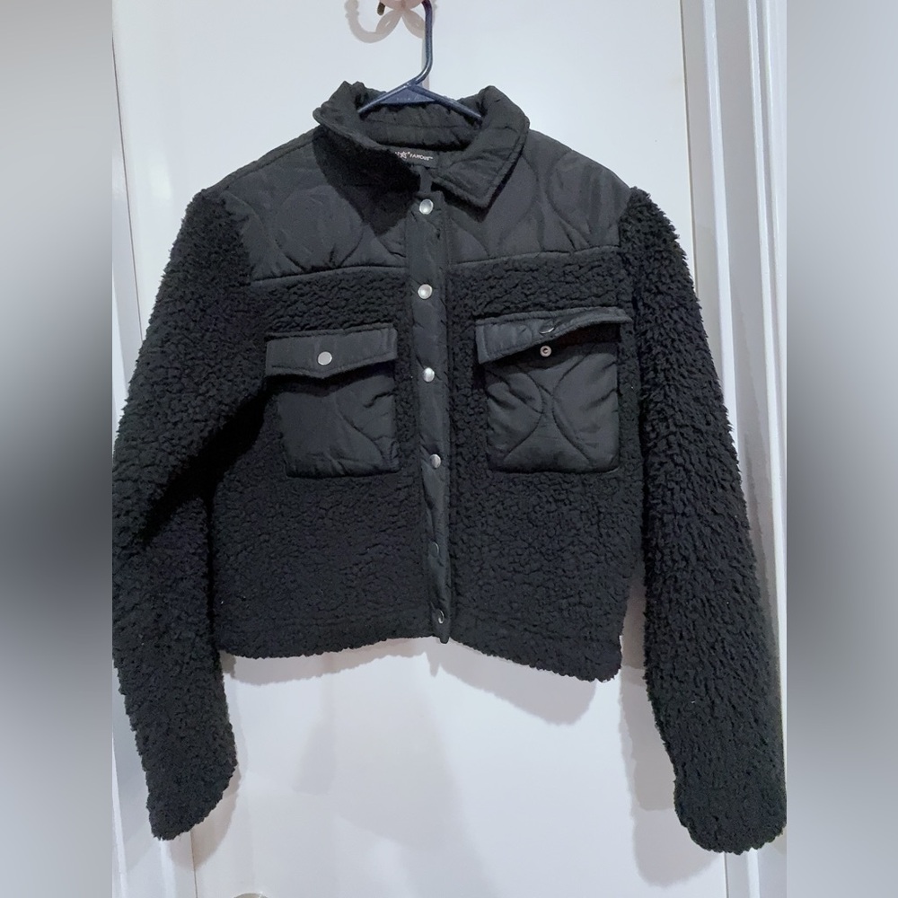 Almost Famous Black Quilted and Sherpa Jacket